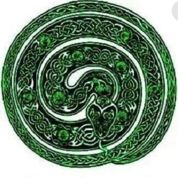 Meet your Posher, Jen - Picture 1 of 1